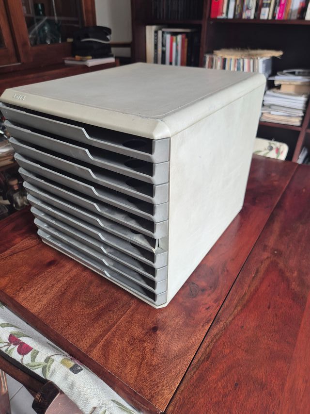 Archivador Leitz 10 cajones beige/gris