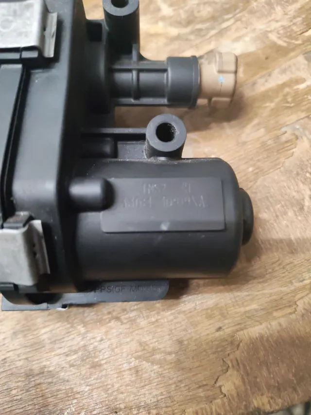 Motore per la valvola del collettore di aspirazione Opel Insignia