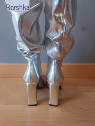 Botas Plata BERSHKA Nuevas