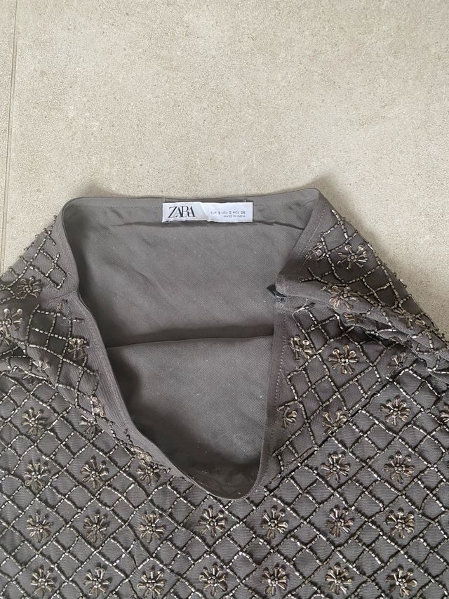 Falda larga de tul y abalorios Zara - Talla S