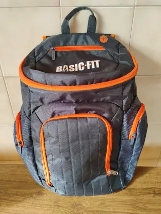 Mochila Basic Fit y regalo petate
