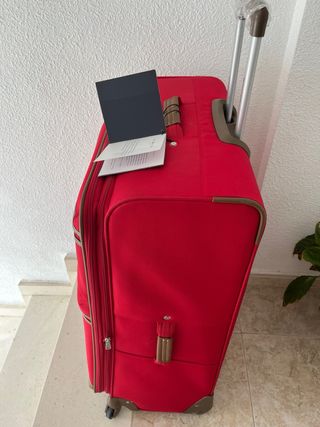 Maleta Tommy Hilfiger Roja Nueva