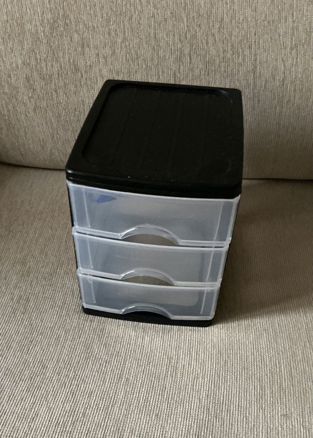 Cajonera pequeña de plástico 17x14x17cm