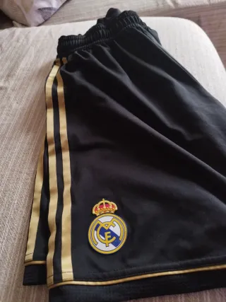 Pantalón Deporte Adidas Real Madrid Negro Dorado