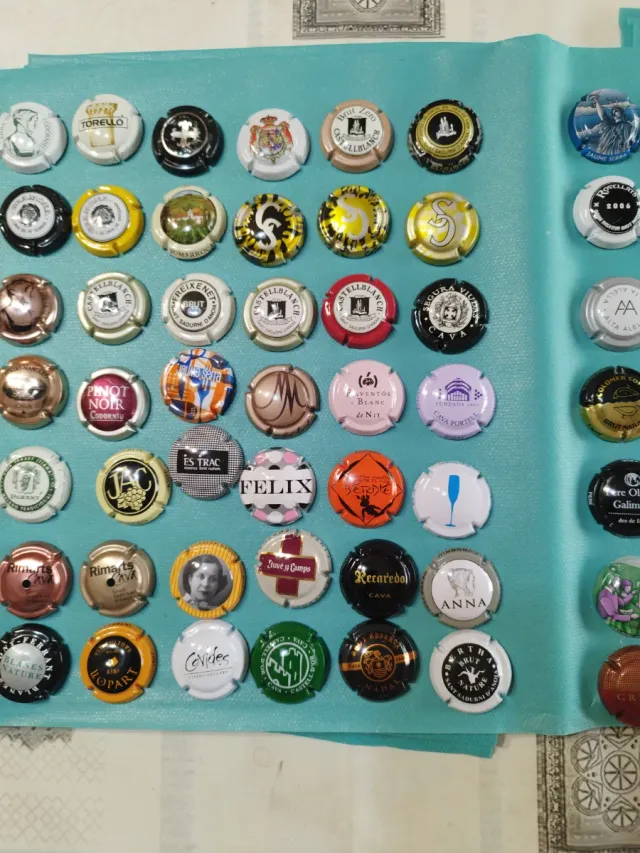 Lotto numero 17. 84 tavole di Cava