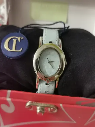 RELOJ PULSERA DE CUERO.