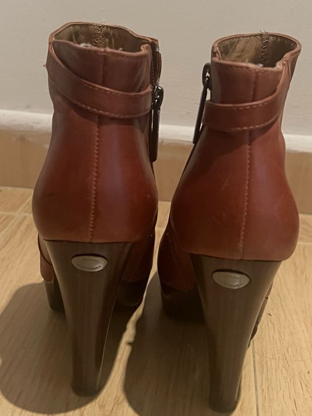 Botines Adolfo Dominguez Marrones Talla 38