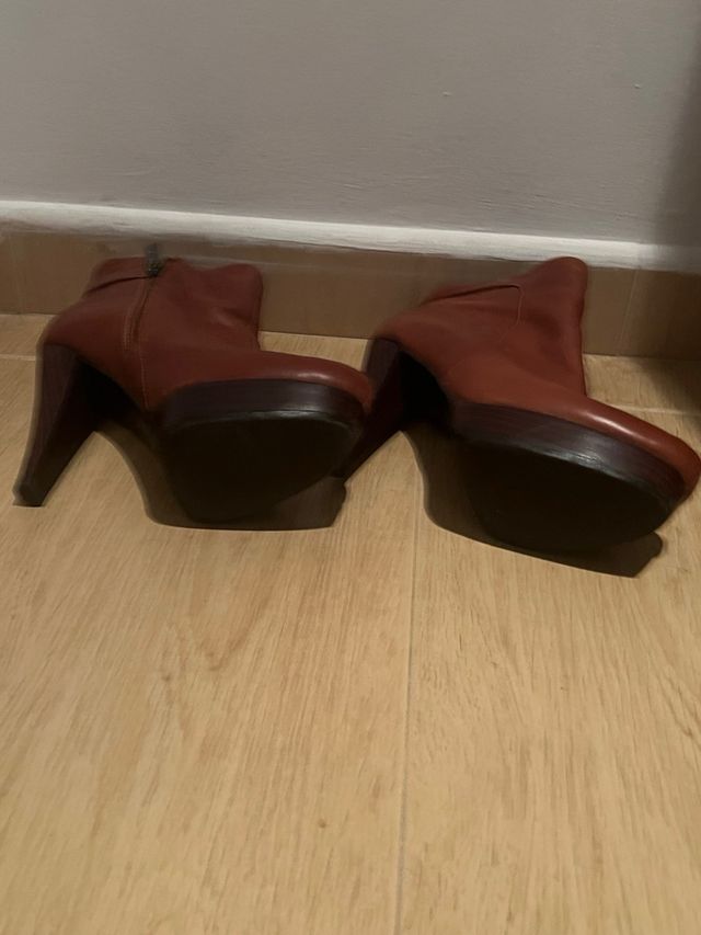 Botines Adolfo Dominguez Marrones Talla 38