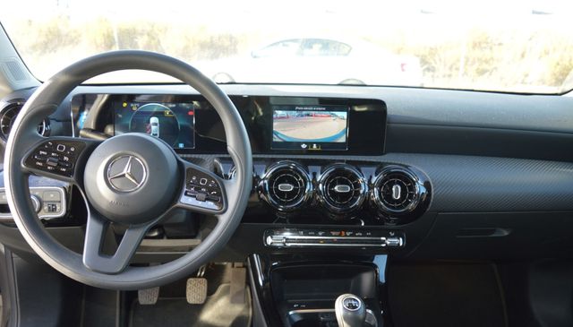 MERCEDES-BENZ Clase A Sedan A 180