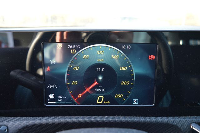 MERCEDES-BENZ Clase A Sedan A 180