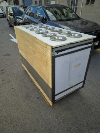 Congelador de helados con 12 cubetas