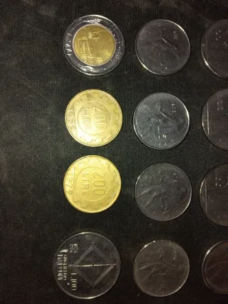 Monedas Italianas Varias