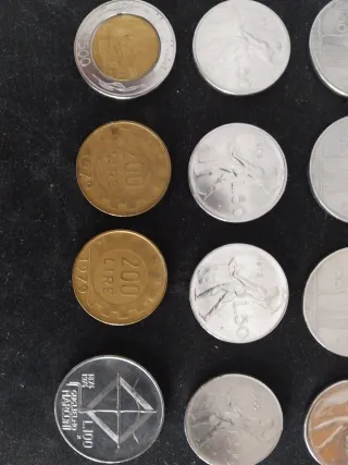 Monedas Italianas Varias