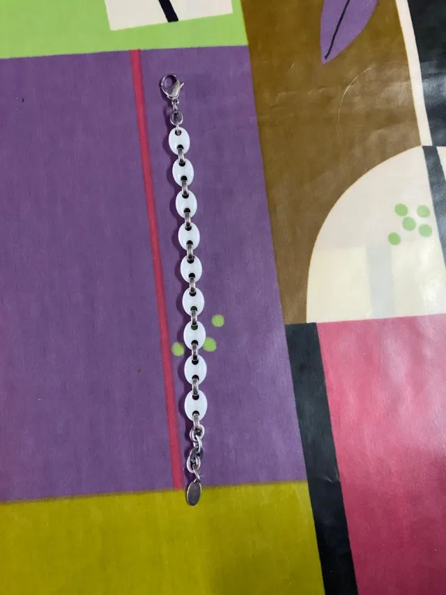 Pulsera eslabones blancos y plateados de acero