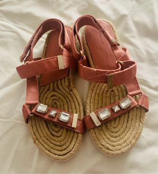 Sandalias Stradivarius Esparto Pedrería Rosa