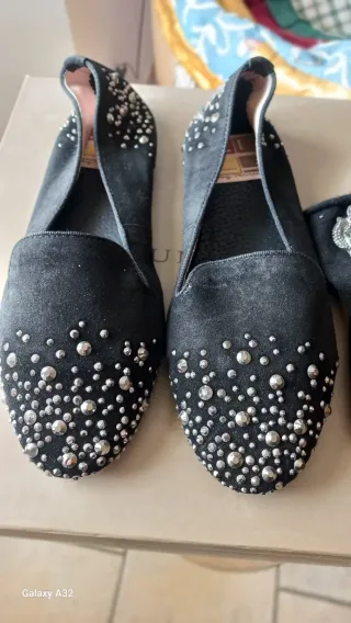 Set Ciabattine nere con strass e calzini