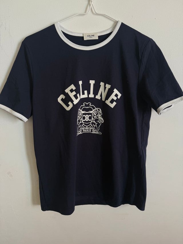 Camiseta Celine Negra con Logo Blanco