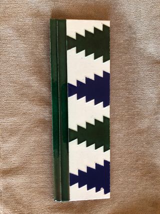 Azulejo Andalusí Decorativo. medidas 28 x 9cm.