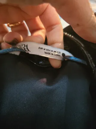 Abito giacca nero lucido