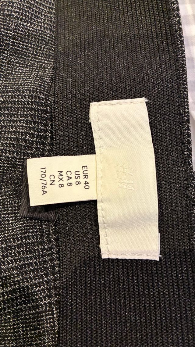 Pantalón H&M gris y negro