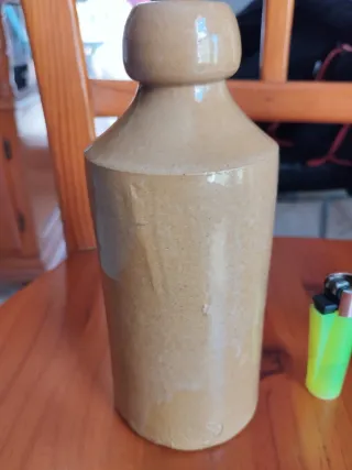 2 Vecchie Bottiglie di Birra Inglese