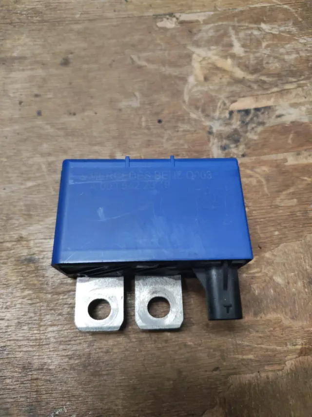 Relé Mercedes A0025422319