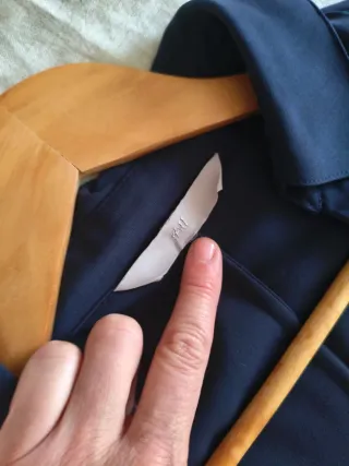 Vestido azul marino con cinturón