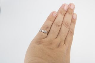 P22143SNJ Anillo oro blanco 18k con diamantes