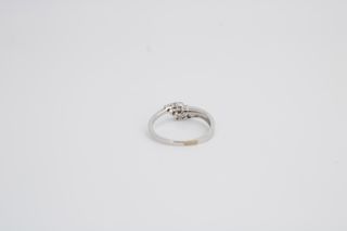 P22143SNJ Anillo oro blanco 18k con diamantes