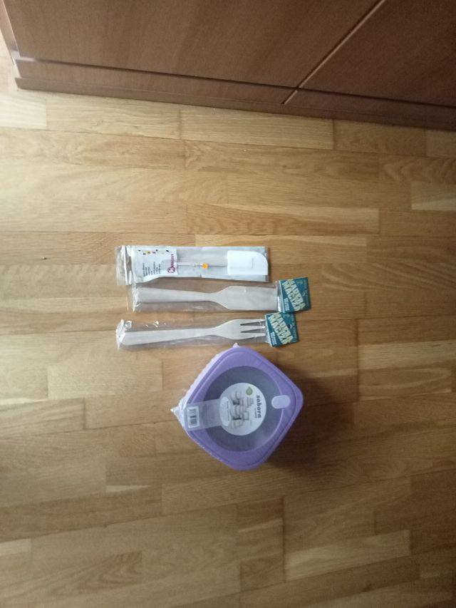 Táper y utensilios de cocina