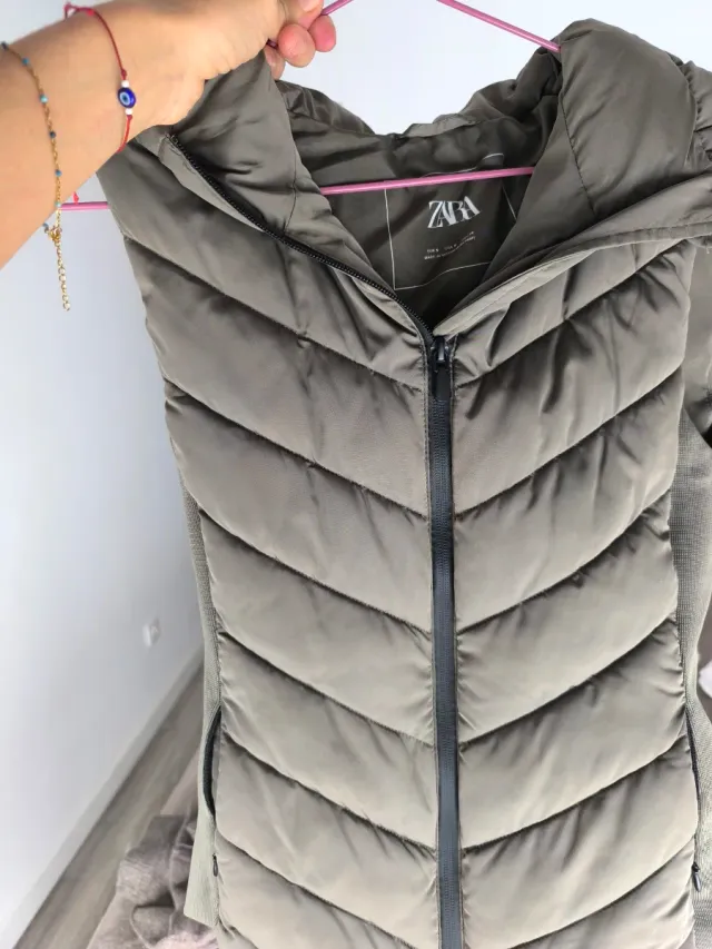 Giubbotto imbottito Zara verde oliva Taglia S