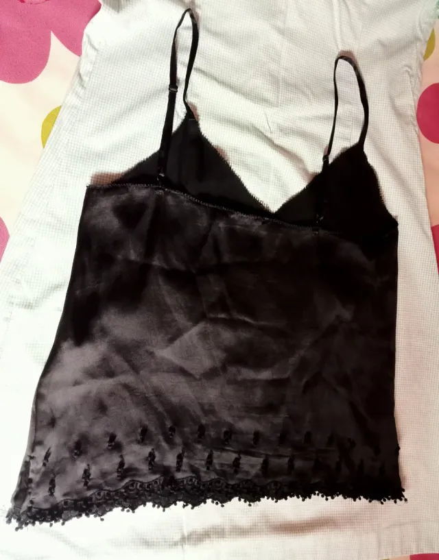Top Zara Satén Tirantes Bordados Negro