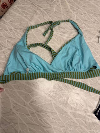 Bikini a rayas azul y verde