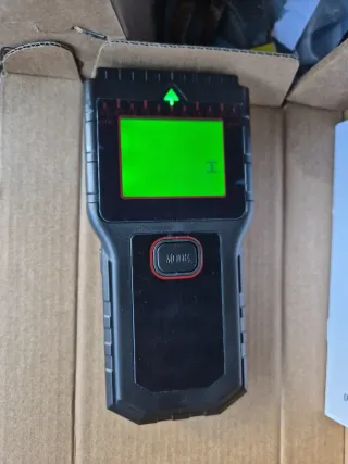 Detector cables y tuberías LTPAG 5 en 1