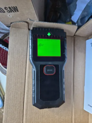 Detector cables y tuberías LTPAG 5 en 1