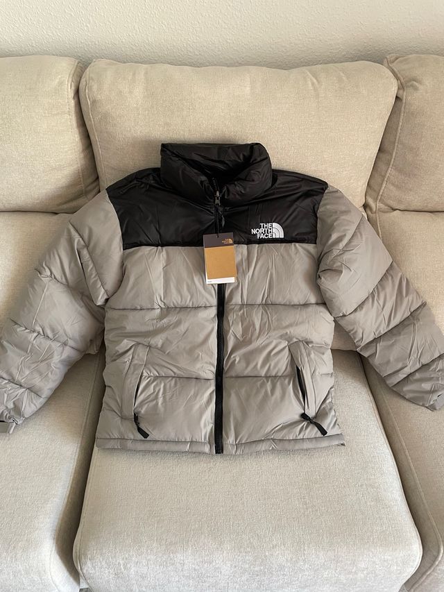 Chaqueta The North Face Negra y Gris
