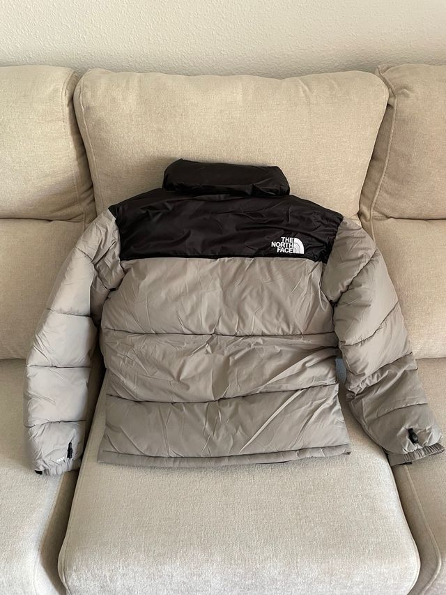 Chaqueta The North Face Negra y Gris