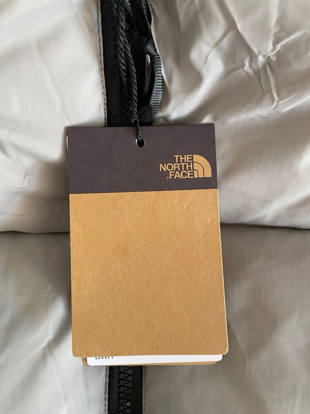 Chaqueta The North Face Negra y Gris