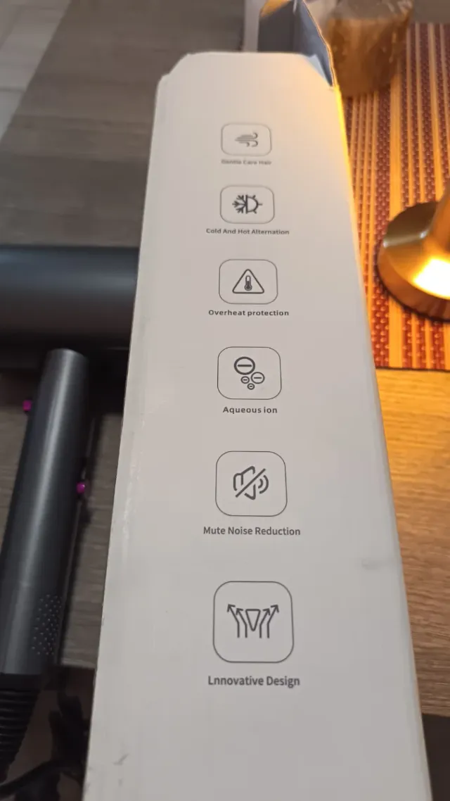 Phon capelli nero e rosa