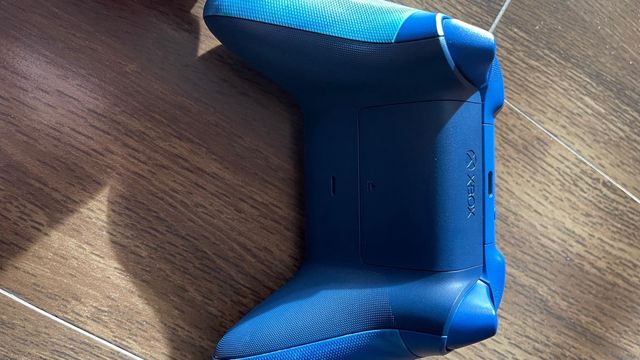 Mando Xbox Aqua Shift