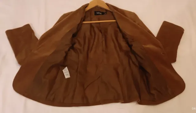 Blazer/ Americana entallda de Mujer de Pana, MNG.