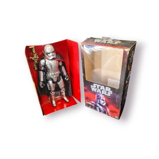 Figura Star Wars Capitã Phasma Hasbro 2015