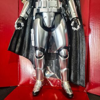 Figura Star Wars Capitã Phasma Hasbro 2015
