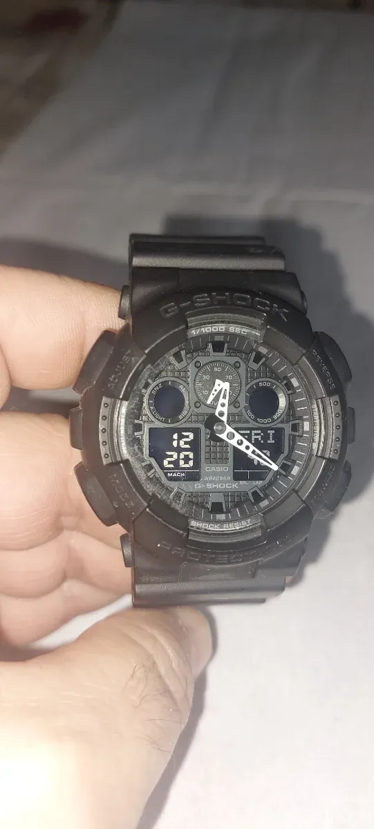 Reloj Casio G-Shock Negro GA- 100.