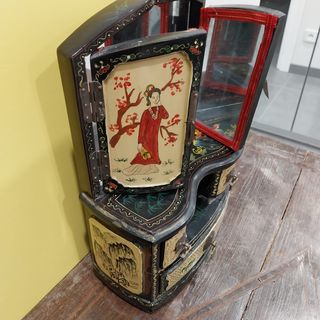 Joyero oriental de madera pintado a mano