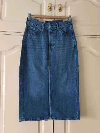 Falda midi vaquera Levi's