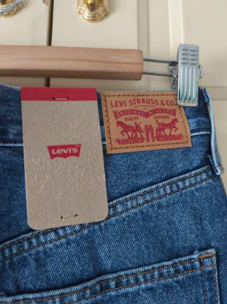 Falda midi vaquera Levi's