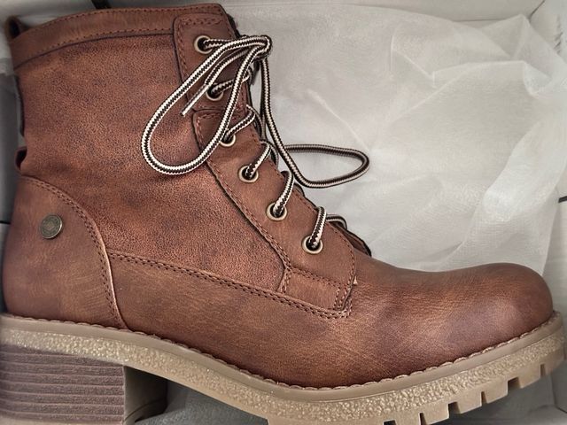 Botín Mujer Marrón con Cordones