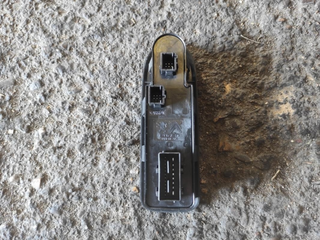 Mando elevalunas delantero izquierdo 9664491