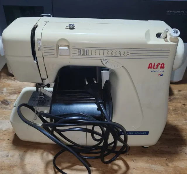 Máquina de coser Alfa 639